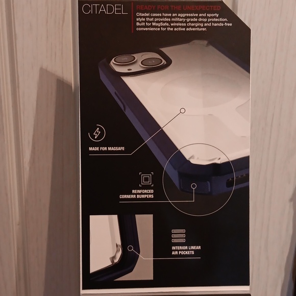 Citadel Phone Case (NIB) - Picture 3 of 4